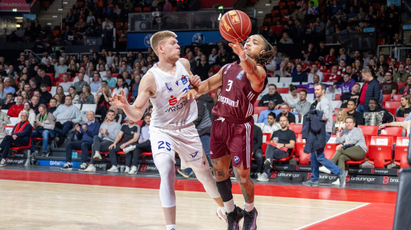 Kārlis Šiliņš spēlē pret Minhenes "Bayern". Foto: Kolbert-Press/Imago Images/Scanpix