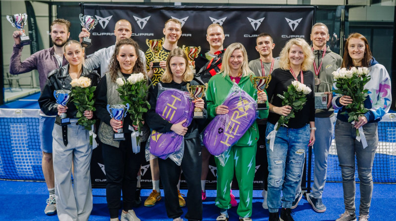 Latvijas čempionāta padeltenisā laureāti. Foto: Raivo Sarelainens