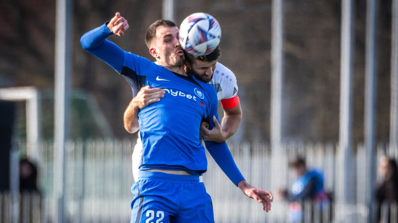 Darko Lemajičs un Antonijs Černomordijs. Foto: Zigismunds Zālmanis (rigafc.com).