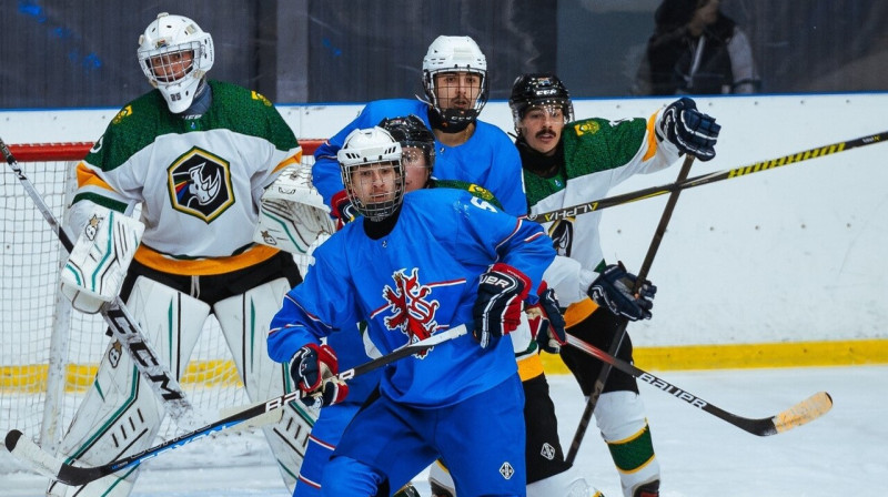 Mirklis no Luksemburgas un Dienvidāfrikas Republikas spēles. Foto: Ice Hockey Luxembourg