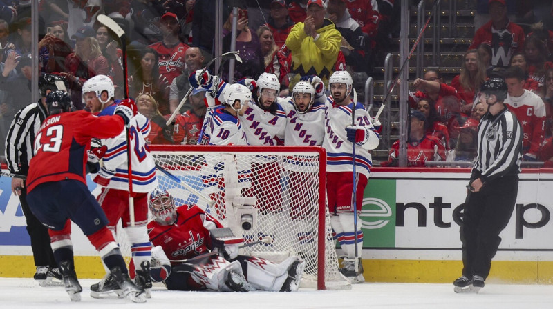 Mirklis pēc Ņujorkas "Rangers" otrā vārtu guvuma. Foto: Tom Brenner/AP/Scanpix