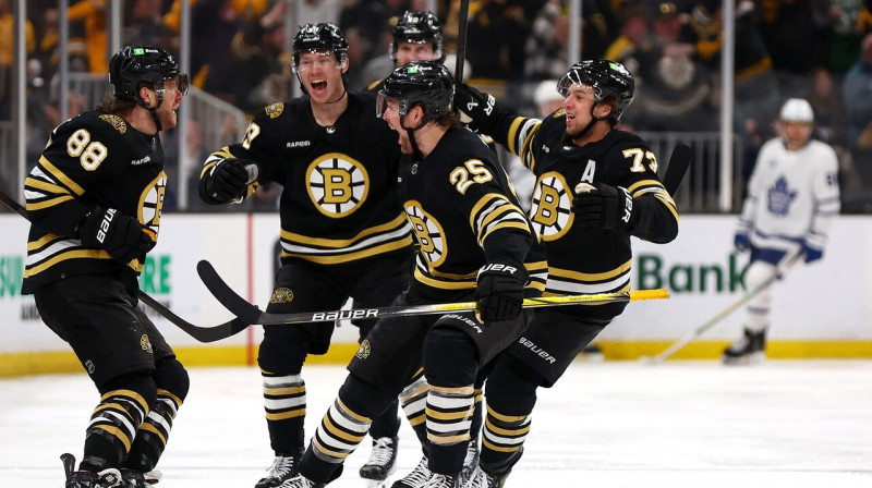 Mirklis pēc Bostonas "Bruins" uzvaras vārtu guvuma. Foto: Maddie Meyer/AFP/Scanpix