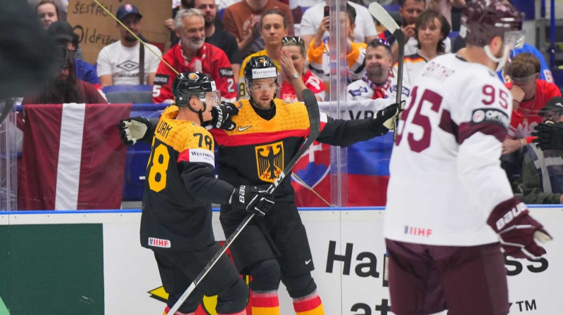 Mirklis pēc Vācijas valstsvienības vārtu guvuma. Foto: Matt Zambonin/IIHF