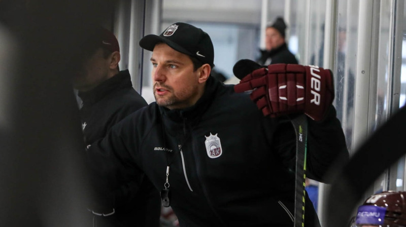 Raimonds Vilkoits Latvijas izlases treniņā. Foto: Guntis Lazdāns/LHF