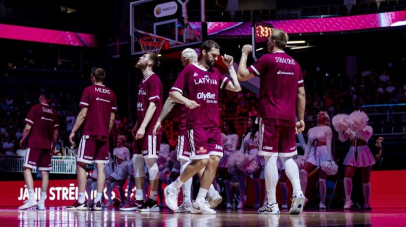 Latvijas valstsvienības basketbolisti. Foto: Latvijas Basketbola savienība