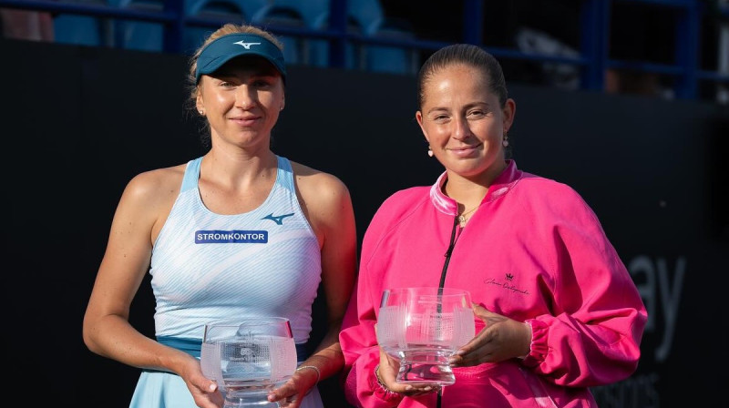 Ludmila Kičenoka un Aļona Ostapenko. Foto: @lyuda_kichenok / Rothesay International Eastbourne Tennis Tournament