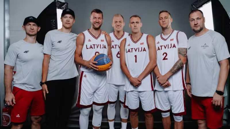 Latvijas 3x3 basketbola komanda Parīzē. Foto: FIBA