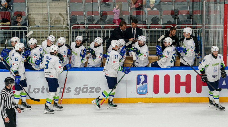 Slovēnijas valstsvienības hokejisti. Foto: Guntis Lazdāns/LHF