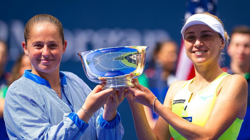 Aļona Ostapenko un Ludmila Kičenoka. Foto: Jimmie48 / WTA