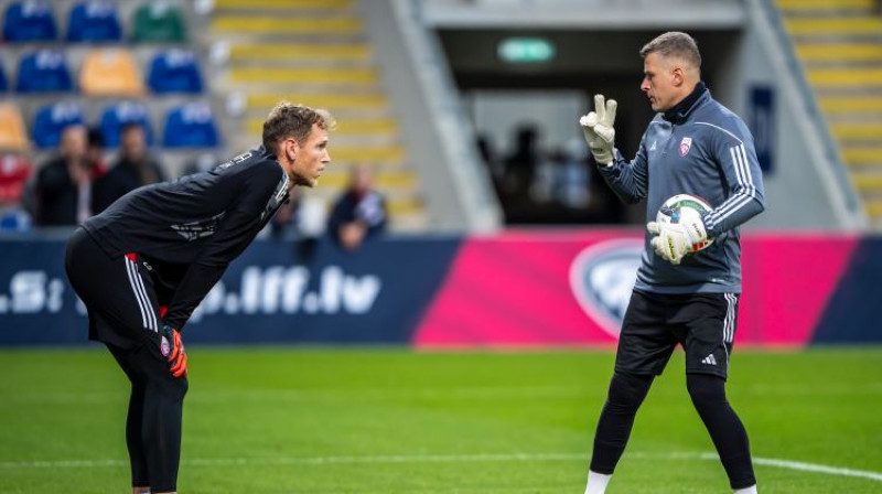 Rihards Matrevics un Andris Vaņins. Foto: LFF