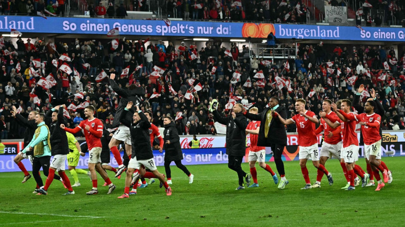 Austrijas valstsvienības futbolisti pēc 5:1 uzvaras pār Norvēģiju. Foto: Joe Klamar/AFP/Scanpix