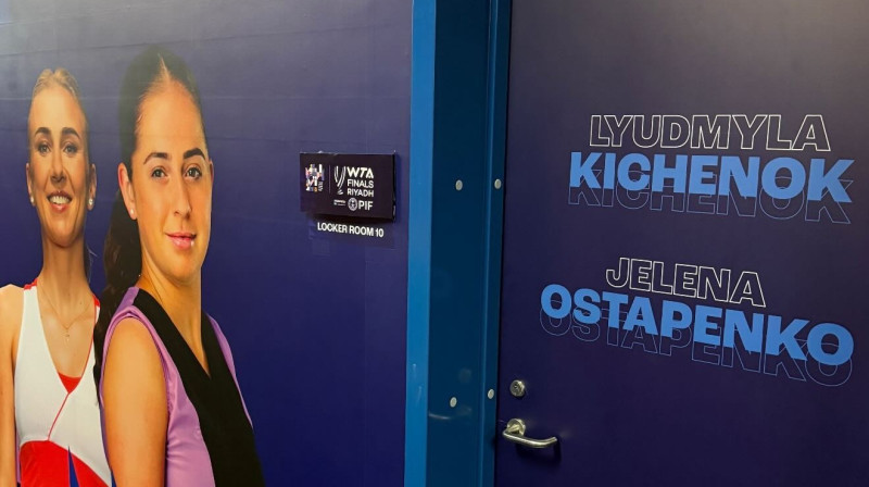 Ludmilas Kičenokas un Aļonas Ostapenko ģērbtuve Rijādā. Foto: @s_khmarskiy / WTA Finals
