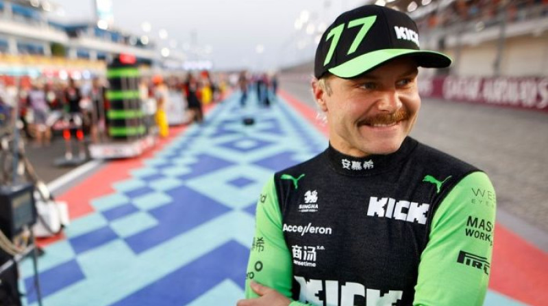 Valteri Botass. Foto: Motorsport.com