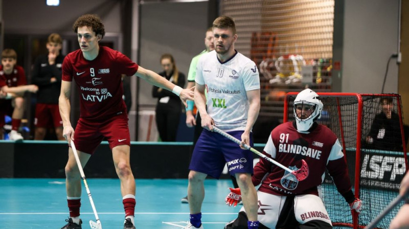 Latvija ir uzvarējusi Šveici un Čehiju, ir spēlējusi neizšķirti ar zviedriem, bet pret Somiju līdz šim tikai zaudējumi, foto: Floorball.lv