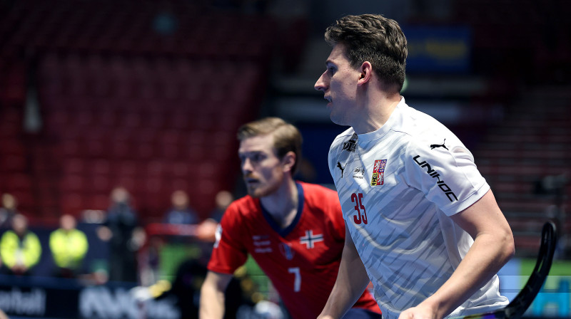 Mareks Benešs (#35) atguvies no savainojuma ne reizi vien radīja pamatīgas problēmas norvēģu aizsargiem, foto: IFF