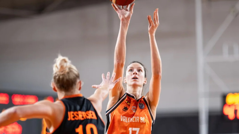 Kristīne Vītola: deviņi punkti pret Saragosu. Foto: EuroLeague Women