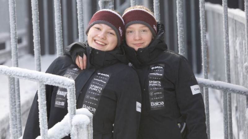 Marta Robežniece un Kitija Bogdanova. Foto: International Luge Federation