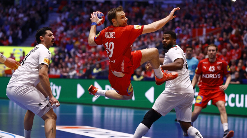 Dānijas valstsvienības snaiperis Matiass Gidsels. Foto: Susana Vera/Reuters/Scanpix
