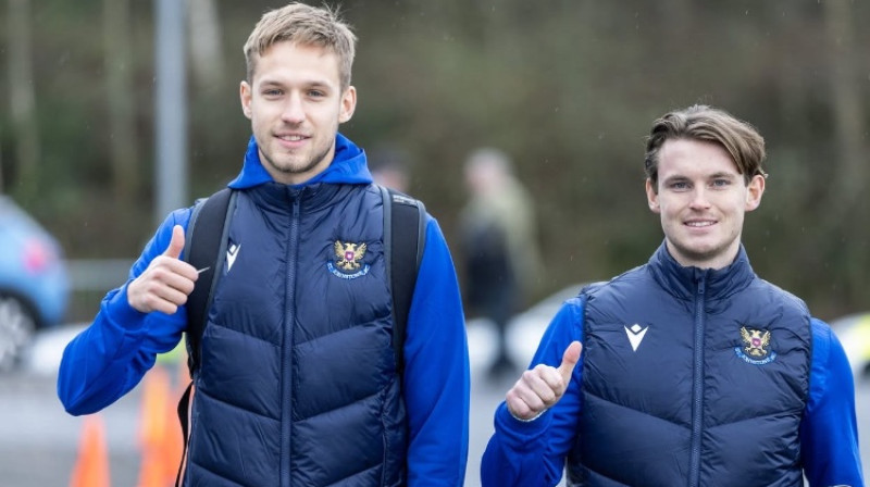 Daniels Balodis (no kreisās). Foto: St. Johnstone Football Club