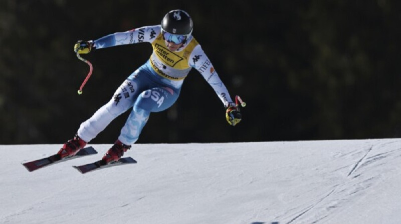 Brīzija Džonsone traucas pretī pirmajai medaļai. Foto: AP.