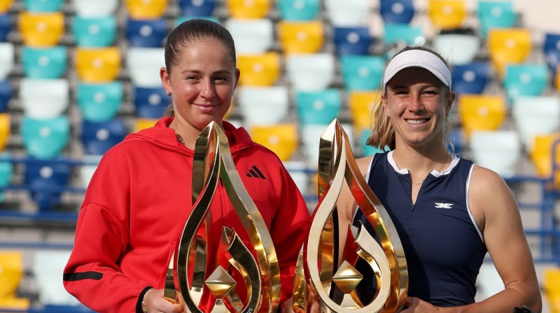 Abū Dabī čempiones Aļona Ostapenko un Elena Peresa. Foto: Tennis Australia