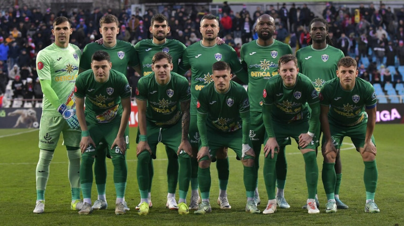 Aleksejs Saveļjevs (apakšējā rindā otrais no labās puses). Foto: FC Buzău