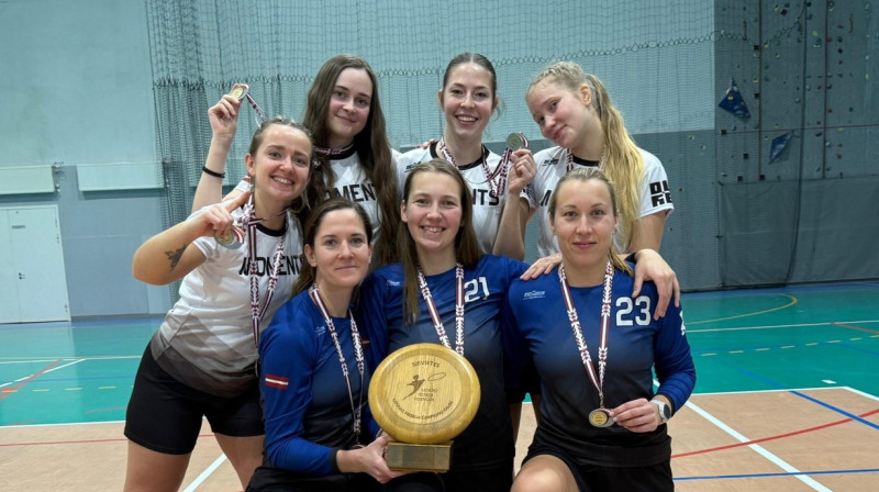 Ogres frisbija komanda "Moments". Foto: Latvijas Frisbija federācija