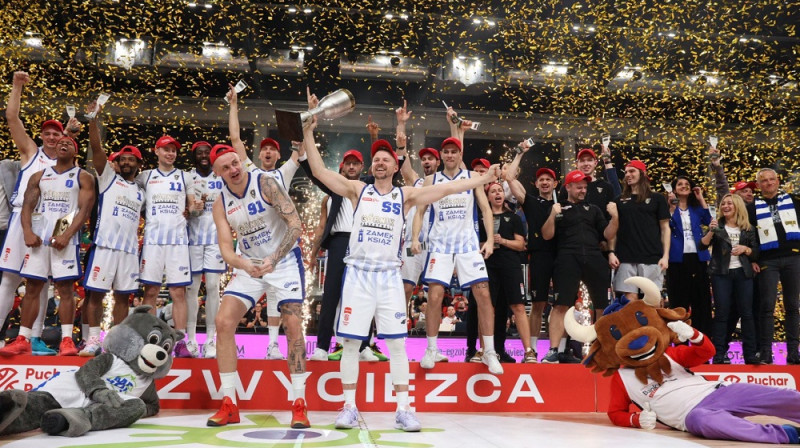 "Walbrzych" basketbolisti. Foto: Gornik Zamek Ksiaž