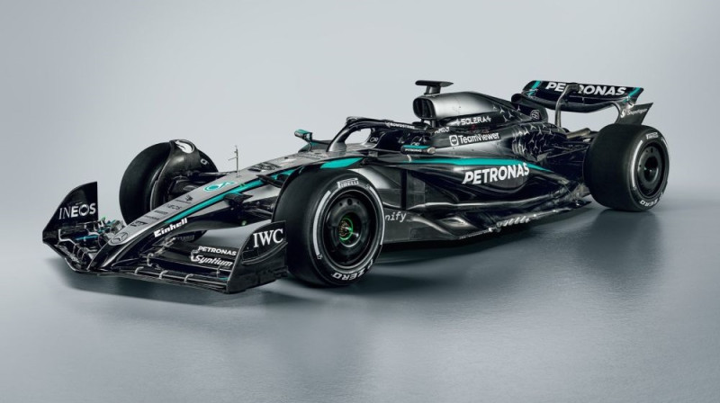 "Mercedes" W16 bolīds Foto: Mercedes-Benz