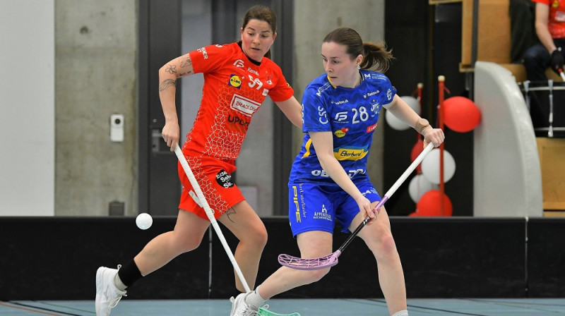 Evelīna Garbare (#59) ar komandu parūpējusies par negaidītu pārsteigumu, Foto: Dieter Meierhans