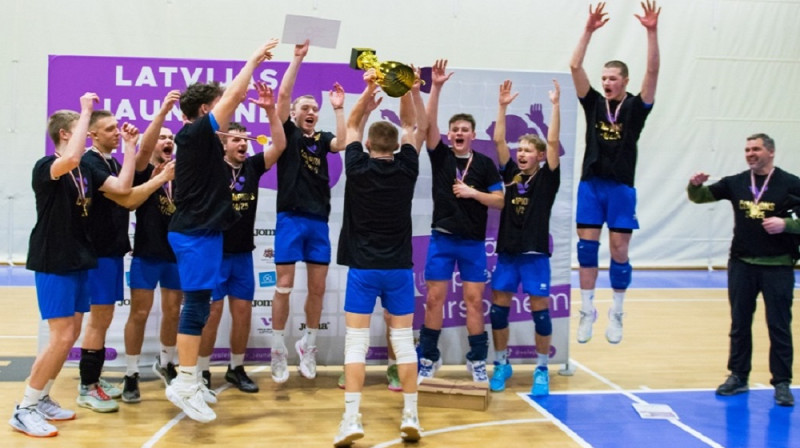 Daugavpils U-17 komanda. Fotoi: LVF.