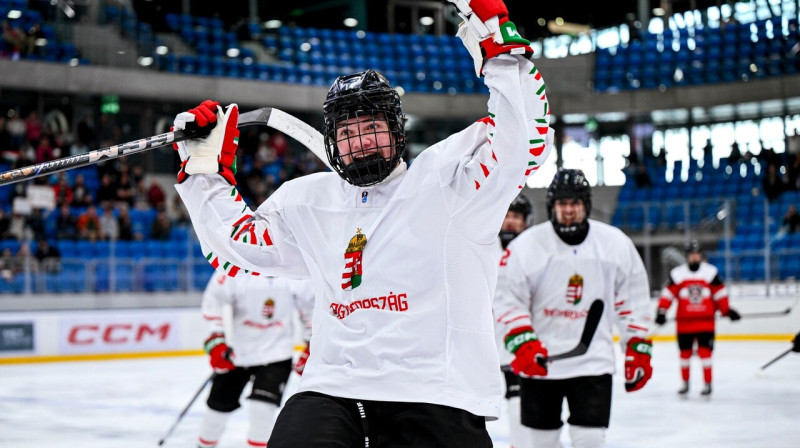 Ungārijas U18 valstsvienības uzbrucējs Čanāds Erdoši. Foto: Magyar Jégkorong Szövetség