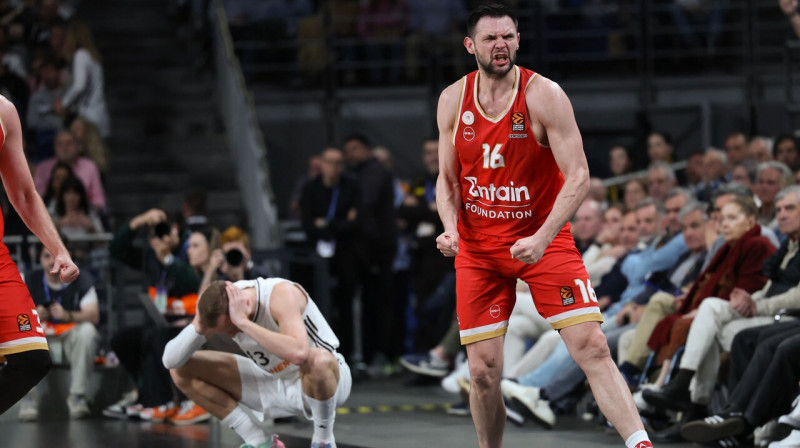 Pirejas "Olympiacos" uzbrucējs Kosts Papanikolau Eirolīgas ceturtdaļfināla kaujā Madridē. Foto: Thomas Coex/AFP/Scanpix