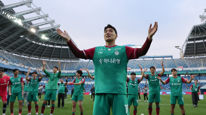 Tedžonas "Citizen" futbolisti pēc uzvaras. Foto: K League United