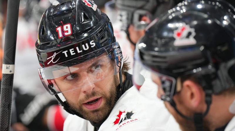 Kanādas valstsvienības uzbrucējs Adams Fantili. Foto: André Ringuette/IIHF