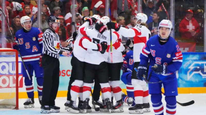 Šveicieši svin vārtu guvumu. Foto: IIHF