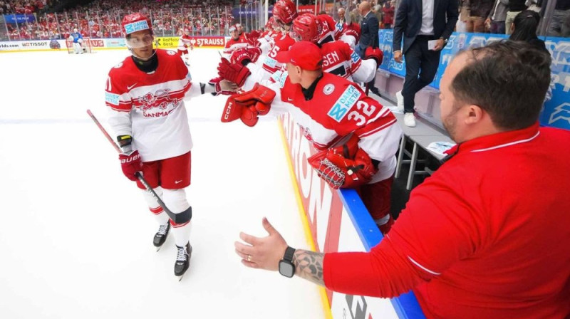 Dānijas izlases hokejisti Foto: IIHF