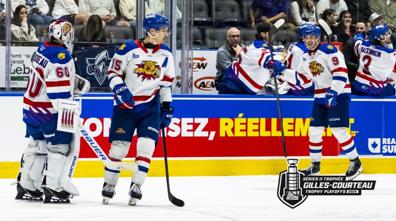 Monktonas "Wildcats" uzbrucējs Vensāns Kolārs (Nr. 15) pēc vārtu guvuma. Foto: LHJMQ