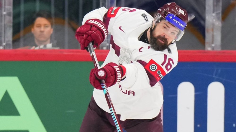 Kaspars Daugaviņš Foto: IIHF
