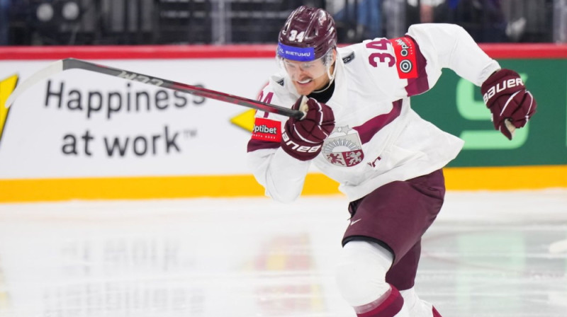 Eduards Tralmaks. Foto: IIHF