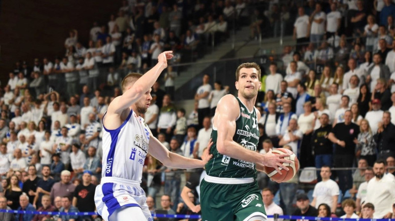 Ojārs Siliņš uzbrukumā. Foto: Marcin Bodziachowski / Legia Warsaw