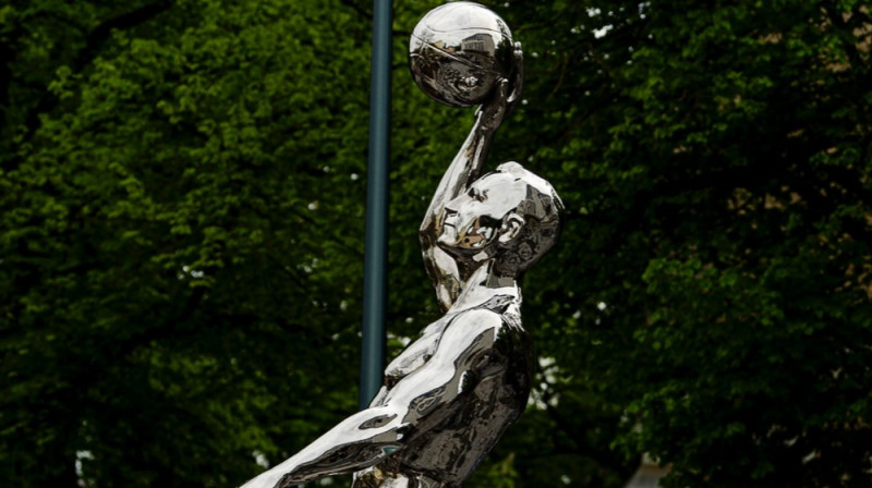 Valdemāram Baumanim veltītais piemineklis. Foto: LBS