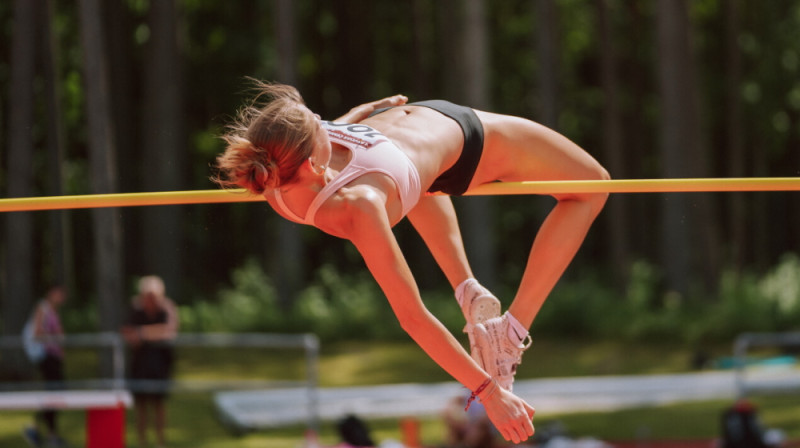 Augstlēcēja Dagmāra Midzene. Foto: Guntis Bērziņš