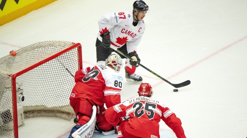 Sidnijs Krosbijs ar ripu. Foto: AP/Scanpix