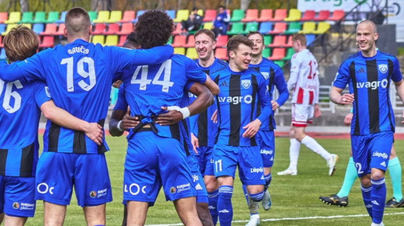 "Grobiņas" futbolistu prieki. Foto: FK Grobiņa
