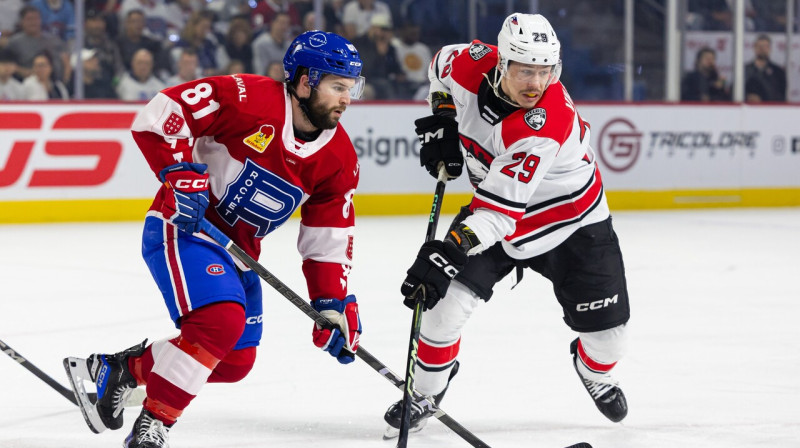 AHL Kaldera kausa pusfināls: Ksavjers Simono (Lavālas "Rocket") pret Sandi Vilmani (Šarlotas "Checkers"). Foto: Charlotte Checkers