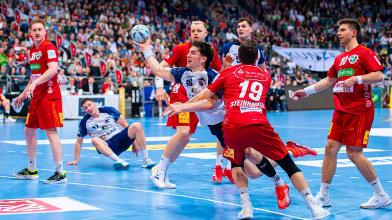 Mirklis no Hannoveres un Potsdamas komandu cīņas. Foto: Jan Günther/TSV Hannover-Burgdorf/Imago Images/Scanpix