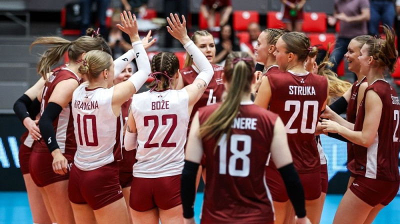 Latvijas izlases volejbolistes Foto: Artūrs Stiebriņš/LVF
