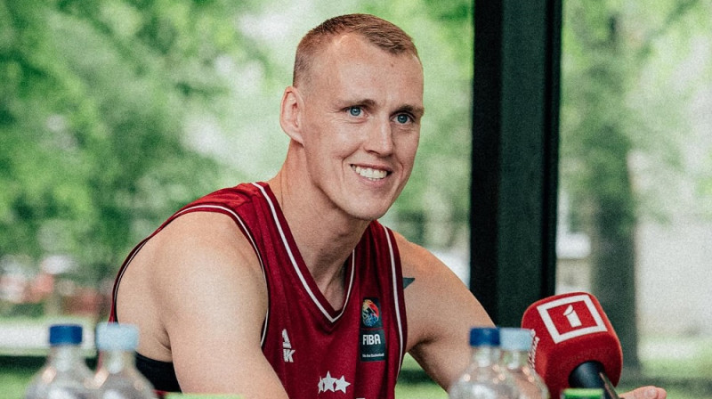 Olimpiskais čempions Nauris Miezis 2025. gada 29. maijā. Foto: Mikus Kļaviņš
