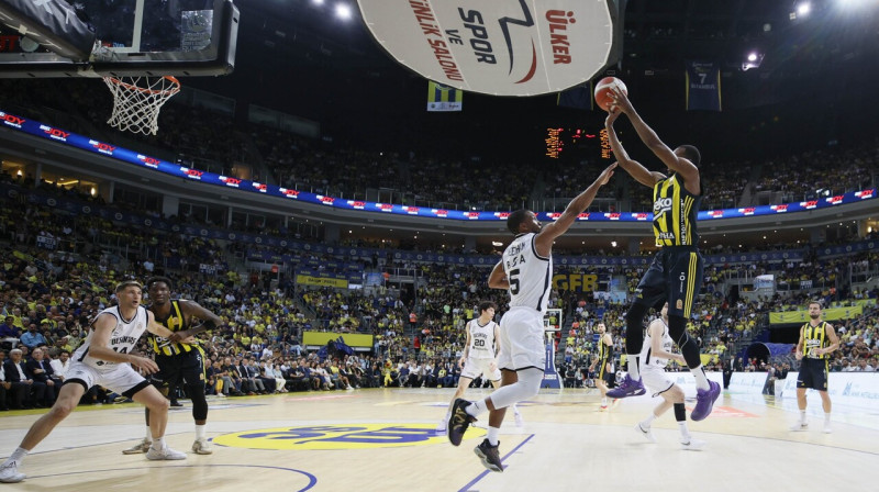 Stambulas klubu divkauja Turcijas Superlīgas finālā: "Fenerbahçe" pret "Beşiktaş". Foto: Fenerbahçe Beko
